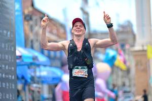 BIB: 5025
                            <button type="button" onclick="openModal(24882849)" class="btn btn-primary btn-sm float-right btn-popup" data-toggle="modal" data-target=".modal-high-quality">
                        <i class="fas fa-shopping-cart"></i> Add to Cart
                    </button>
                                            <button type="button" onclick="isThisMe(24882849, true)" class="btn btn-success btn-sm float-right btn-popup btn-isme hidden" data-toggle="tooltip" data-placement="bottom" title="นี่คือรูปของคุณใช่ไหม คลิกที่นี่เพื่อเอาเข้าอัลบั้ม">
                        <i class="fas fa-plus"></i> Add to album
                    </button>
                    <button type="button" onclick="isThisMe(24882849, false)" class="btn btn-warning btn-sm float-right btn-popup btn-isnotme hidden">
                        <i class="fas fa-ban"></i> Remove from album
                    </button>